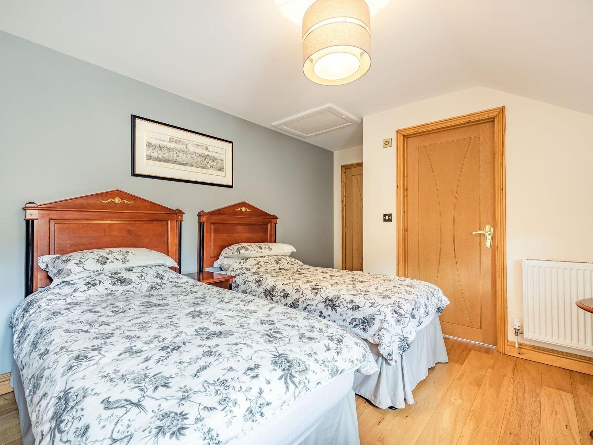 Paradise Cinderford Extérieur photo